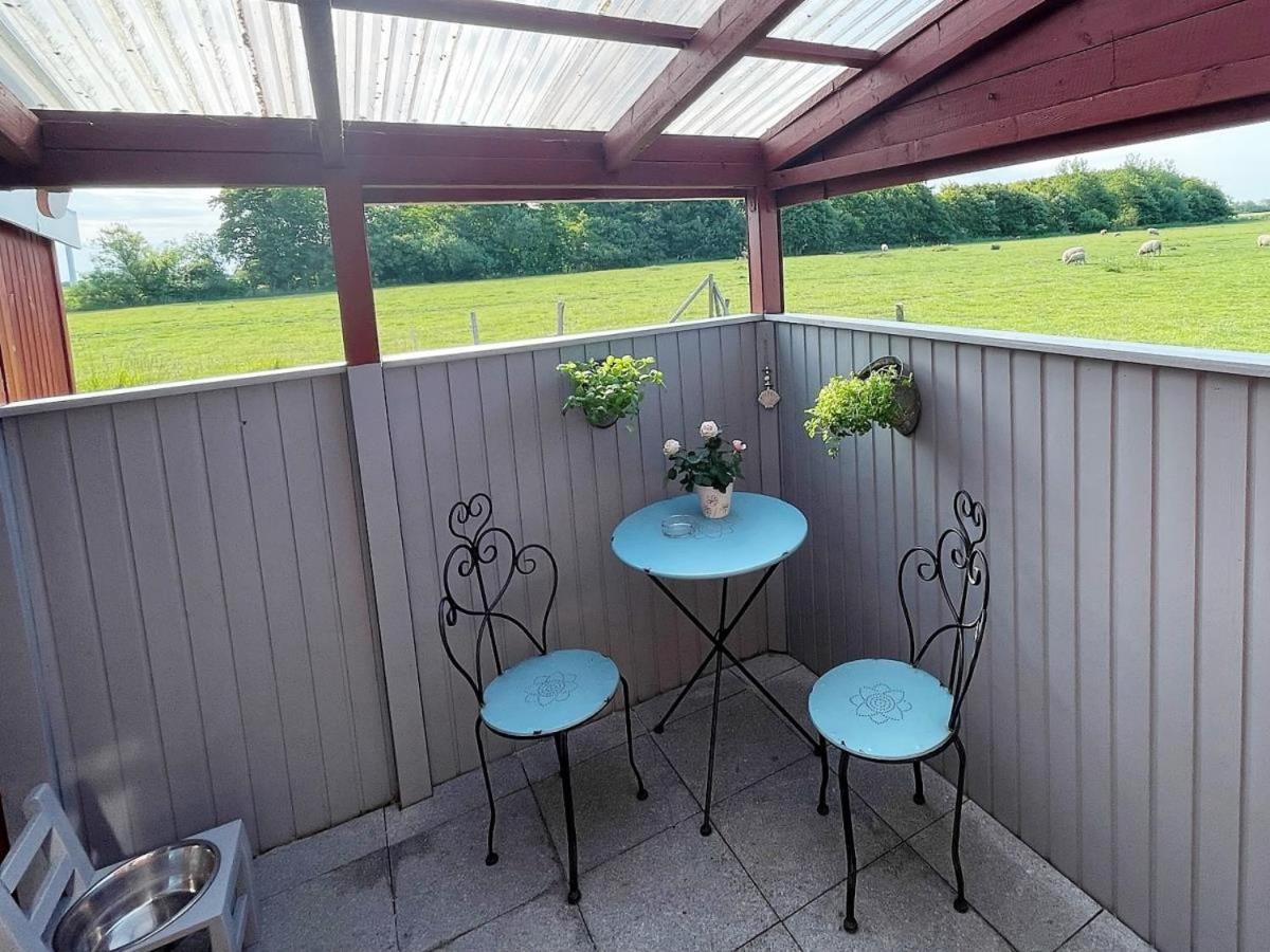 Hundeurlaub Bei Karin, Holzhaus, Eingezaeunter Garten, E-ladestation, Wlan, Ebenerdig