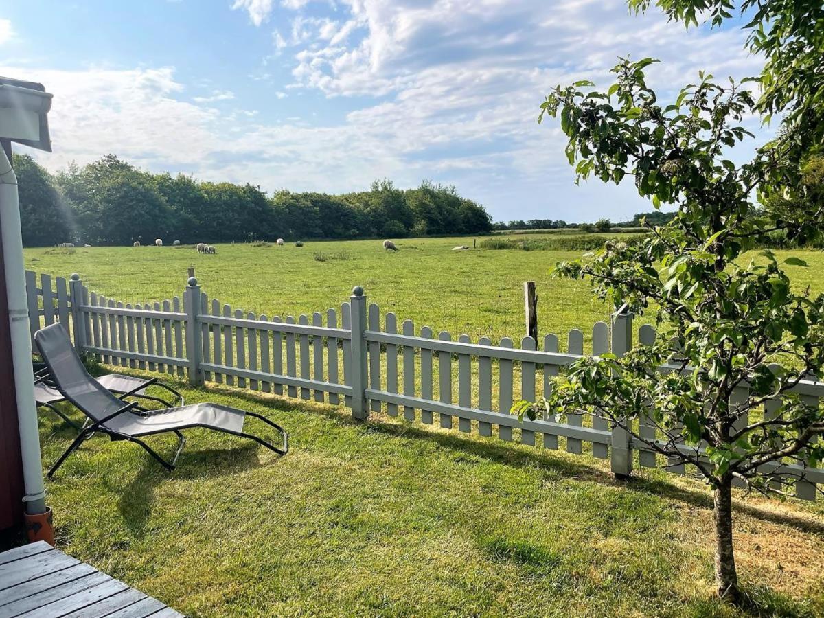 Holiday home Hundeurlaub Bei Karin, Holzhaus, Eingezaeunter Garten, E-ladestation, Wlan, Ebenerdig Emmelsbull-Horsbull